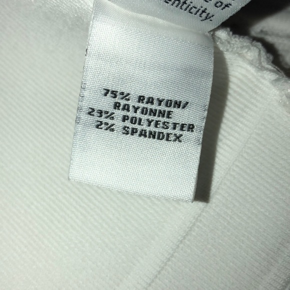 Gorgeous lots of style Body skimming Dress. - Picture 8 of 8